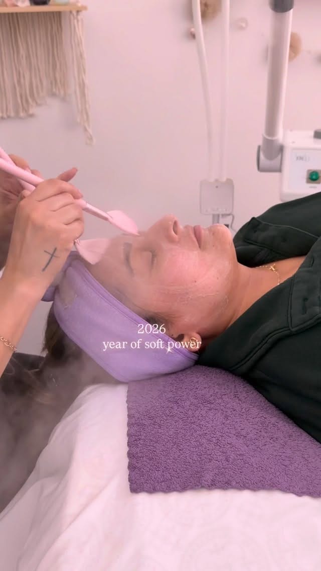 Post 2 by Justine | Santa Clarita, CA Esthetician | Corrective Facials on Instagram (video)