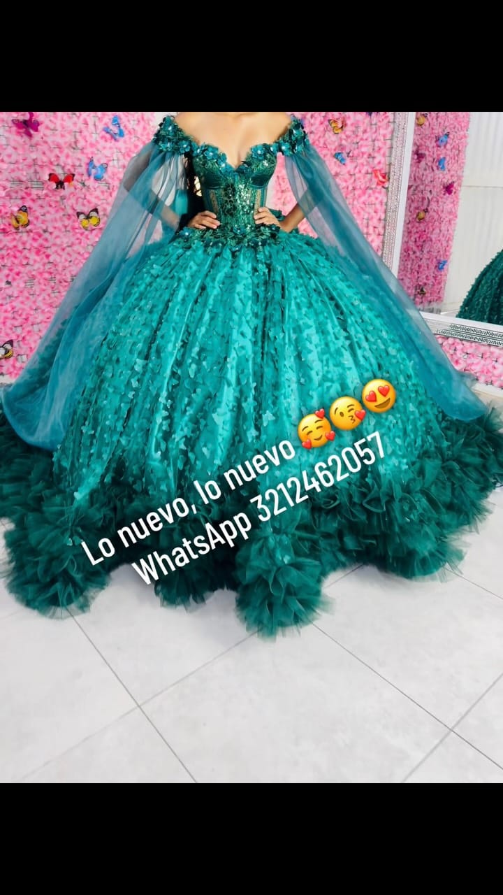Post 3 by Vestidos de 15 años Ismelda Juanias Diseñadora on Instagram (video)