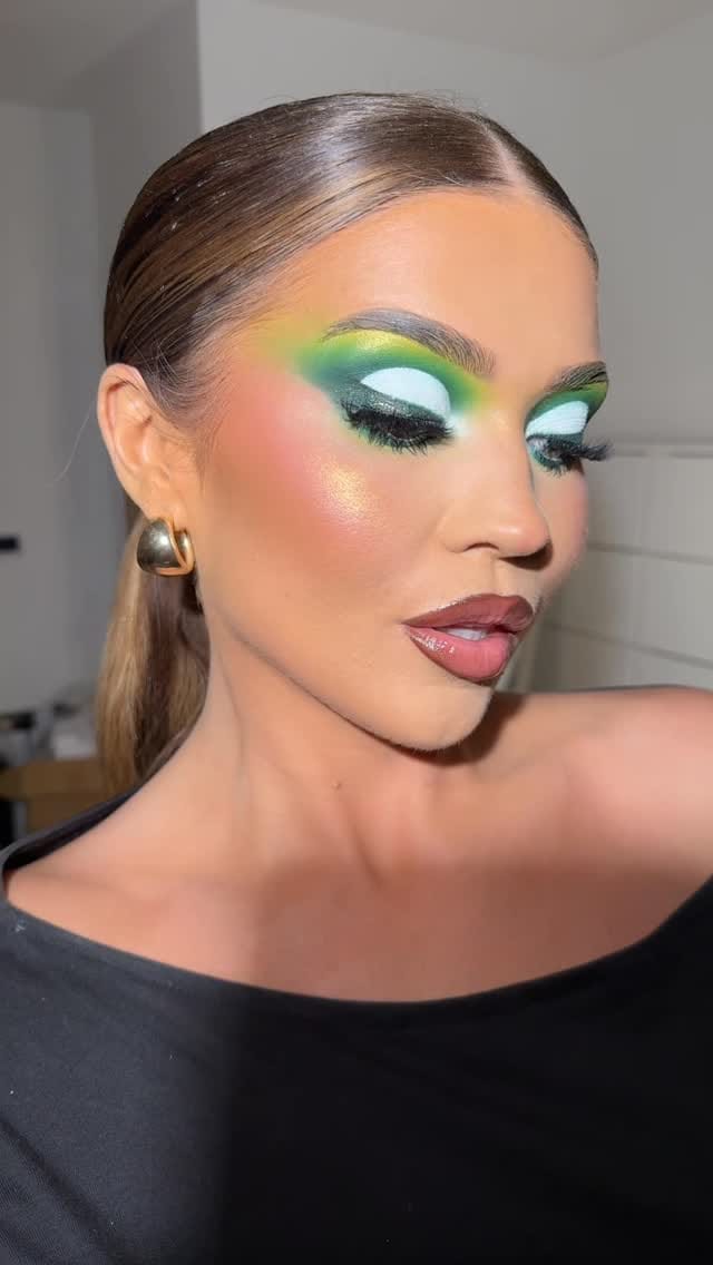 Post 2 by Molly Jacks on Instagram (video)