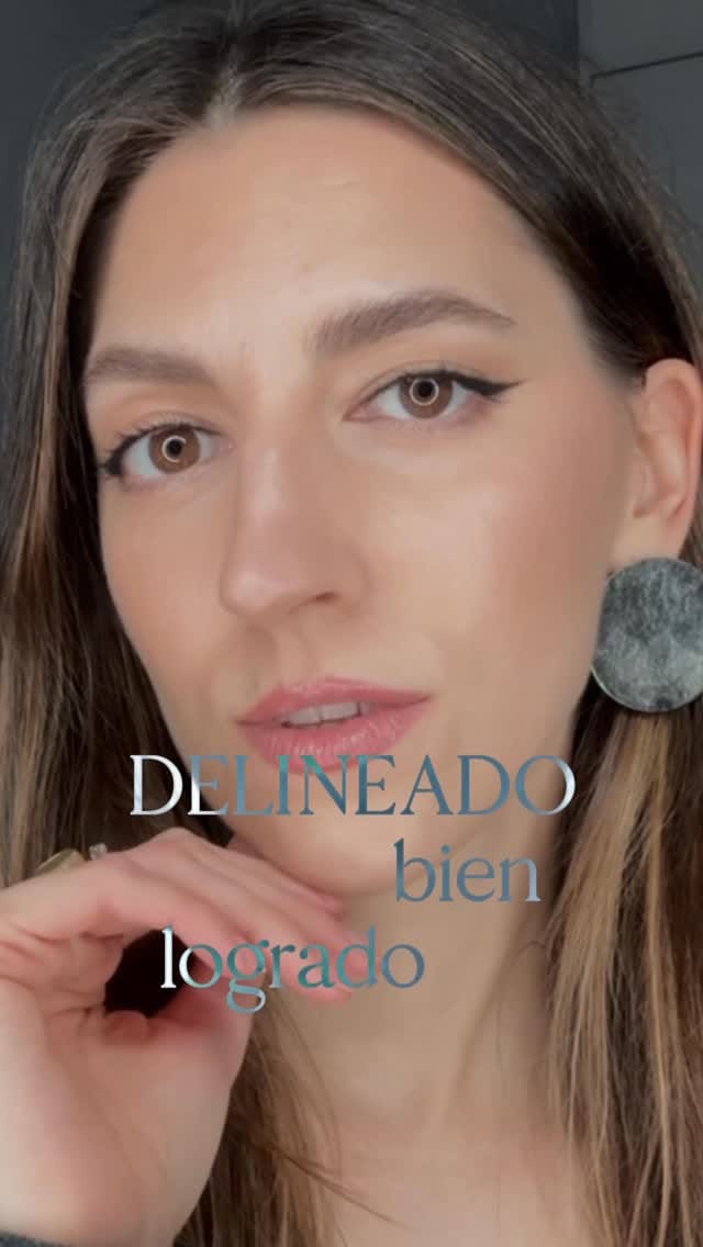 Post 10 by Makeup Artist | Content Creator on Instagram (video)