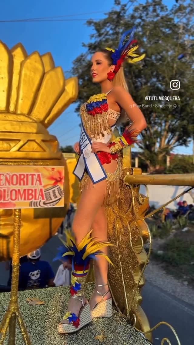 Post 1 by KELLY TAMARA-MAQUILLADOR on Instagram (video)