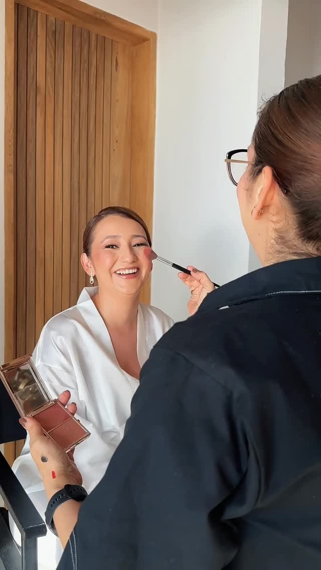 Post 7 by KELLY TAMARA-MAQUILLADOR on Instagram (video)
