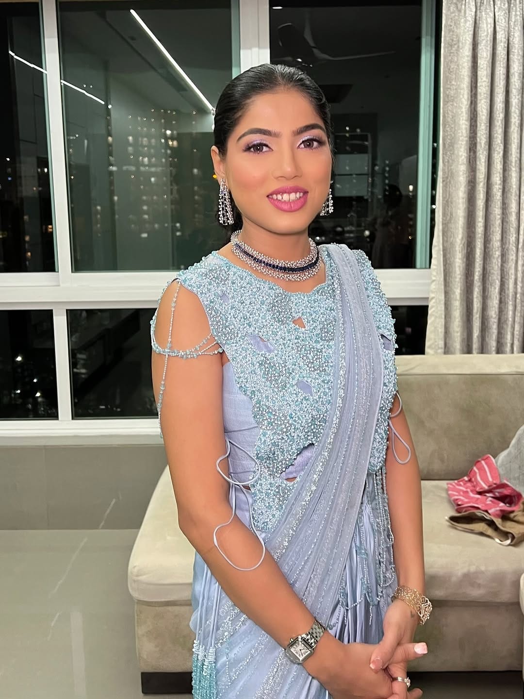 Post 8 by Hemali Bhatia Makeupartist 🧿 on Instagram (carousel)