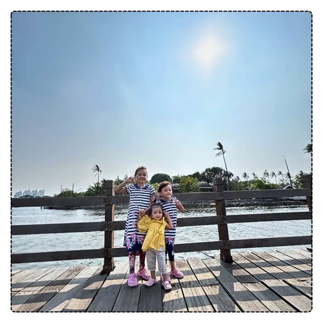 Post 7 by Risa Anathasia on Instagram (carousel)