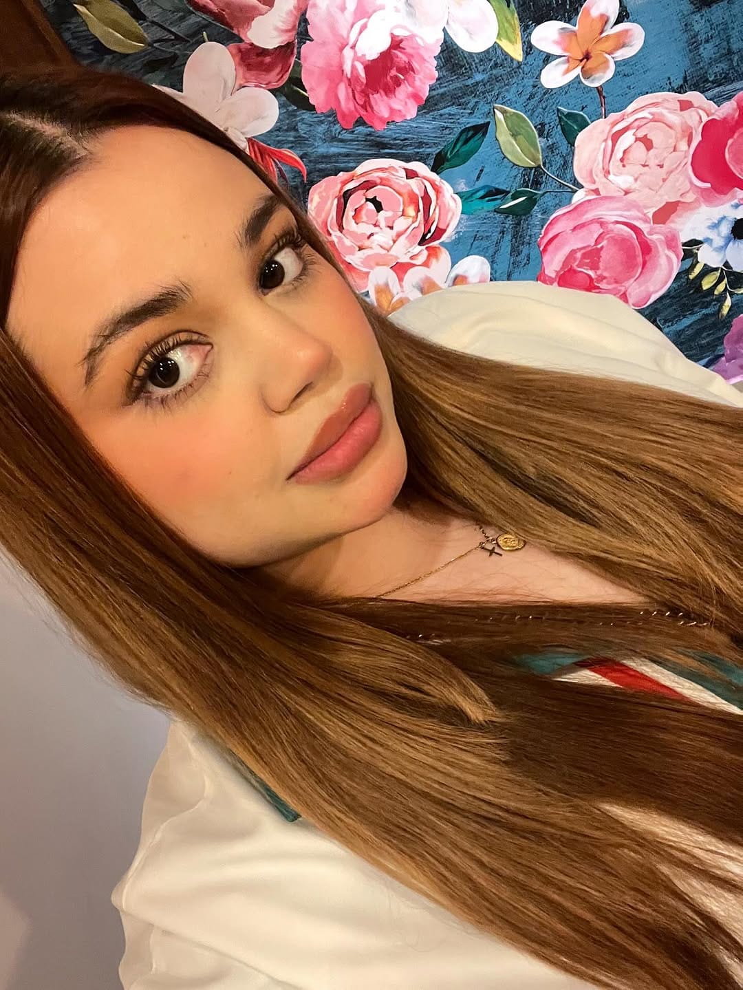 Post 6 by Liz 🪩🍒⭐️ on Instagram (carousel)