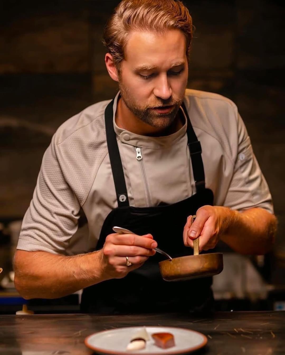 Post 9 by Chef Works Spain on Instagram (carousel)
