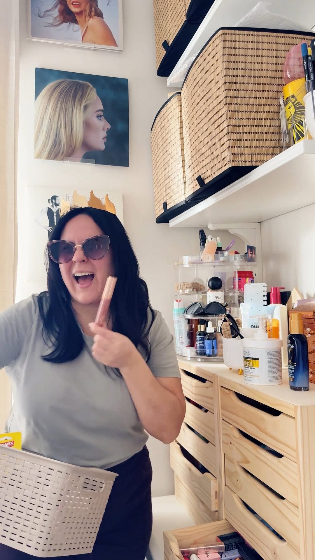 Post 10 by ✨Kath • Makeup 💄 Skincare y Tonterías on Instagram (video)