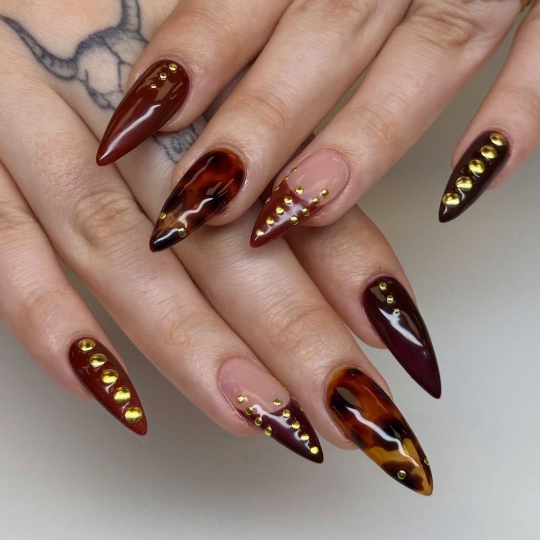 Post 4 by @clawzbyalexzandra on Instagram (image)
