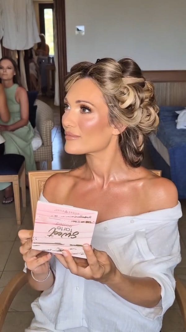 Post 9 by Tania Pallares | Makeup Artist | SPAIN, FRANCE, ITALY on Instagram (video)