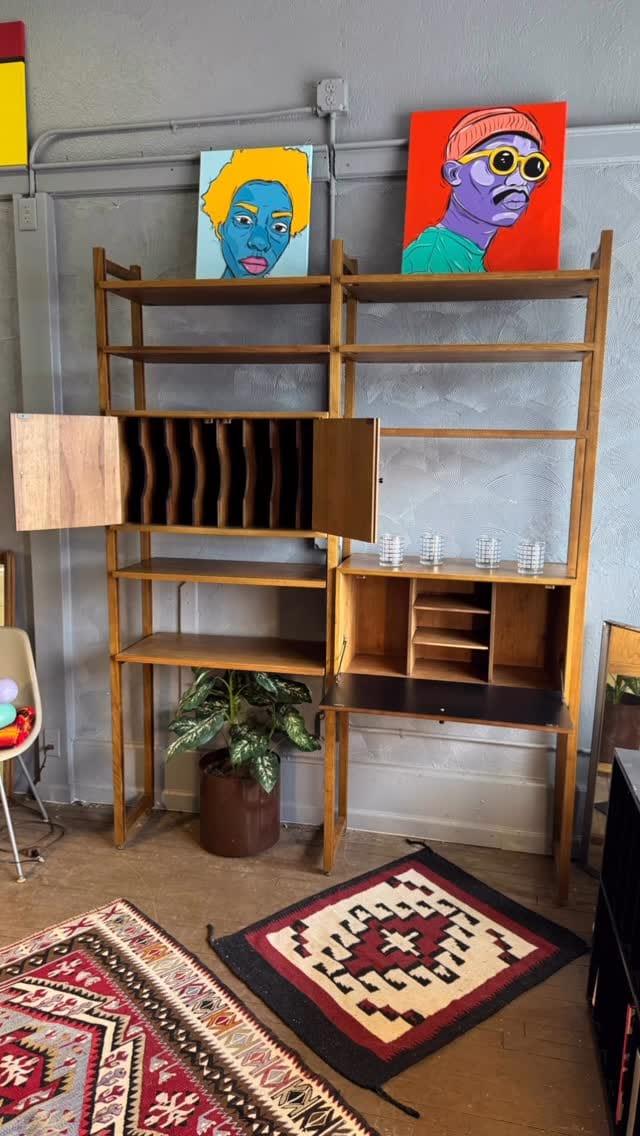 Post 9 by Glean Vintage 📍 Toledo, Ohio on Instagram (video)