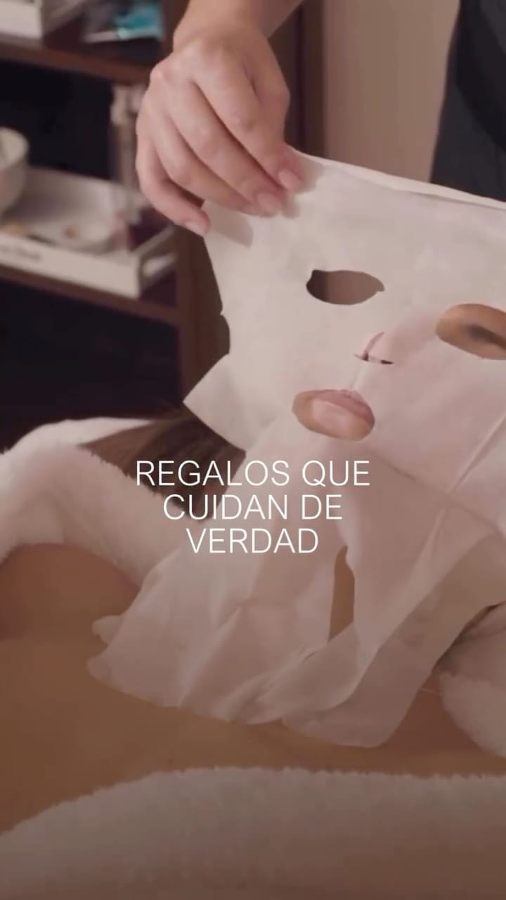 Post 4 by Maria Radu Beauty on Instagram (video)