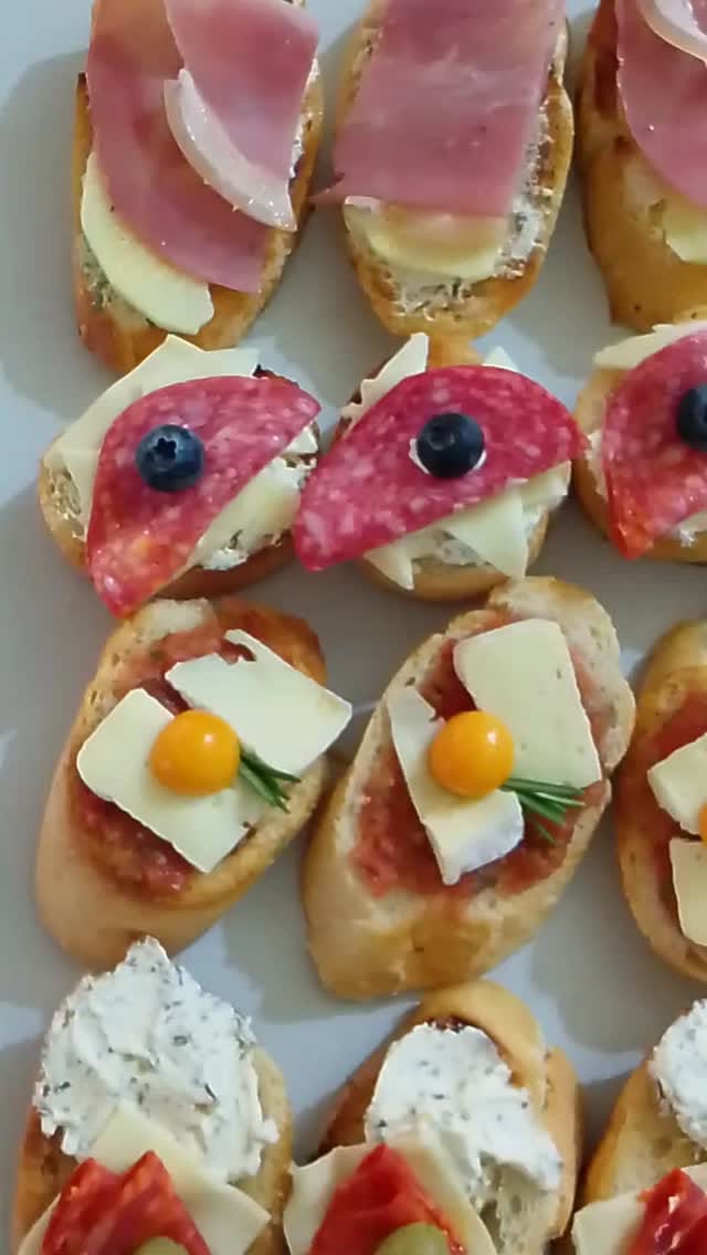 Post 8 by Catering, Eventos y Refrigerios Cartagena on Instagram (video)
