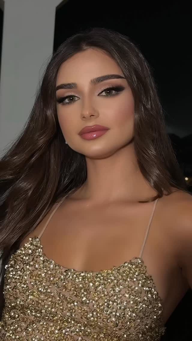 Post 10 by Mahsa Deilami on Instagram (video)