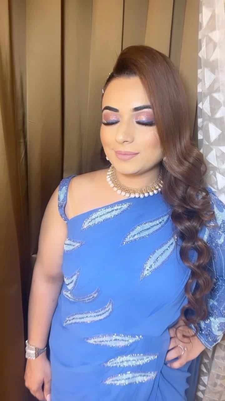 Post 7 by MakEoversBY SanGreena Baweja🧿 on Instagram (video)