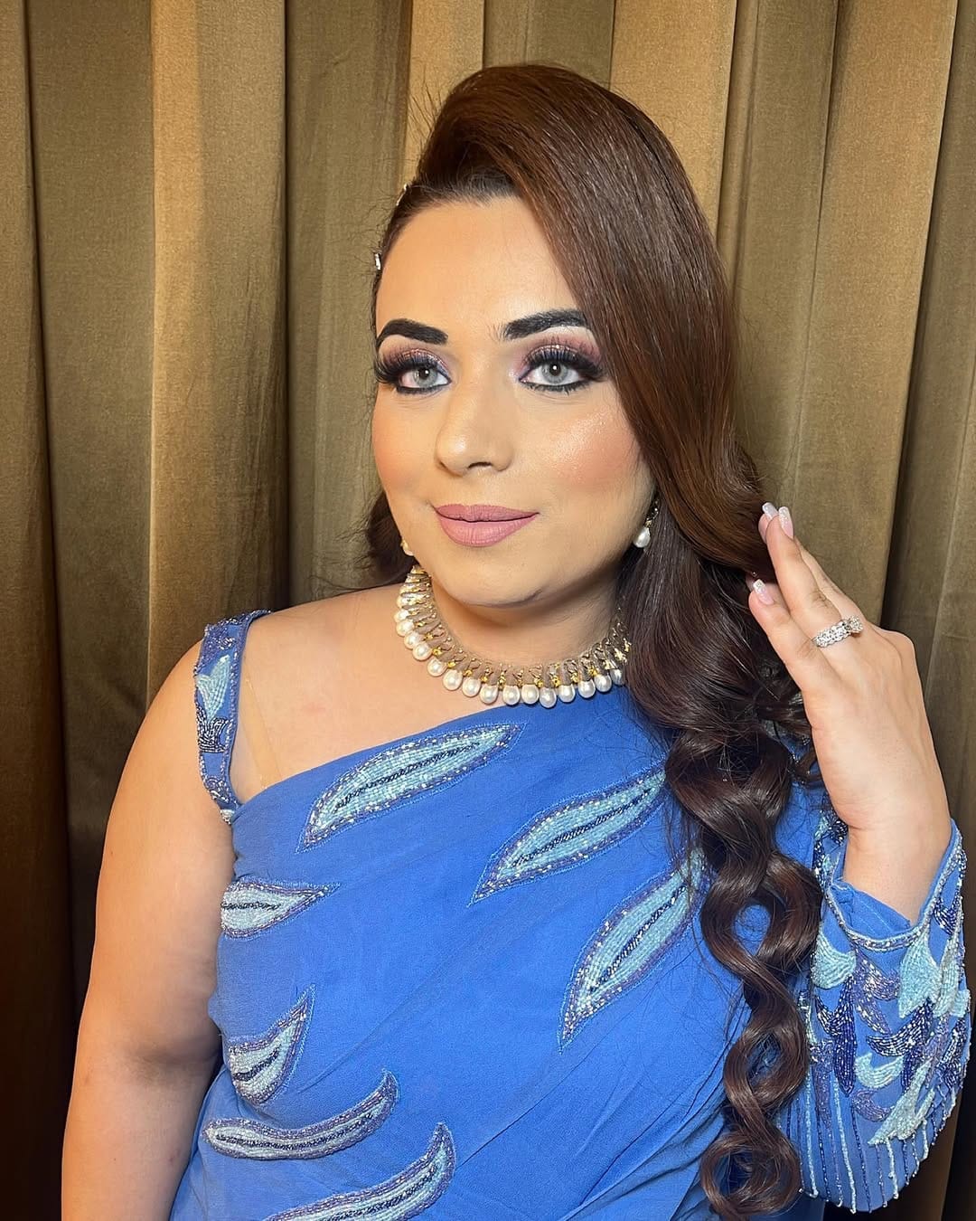 Post 8 by MakEoversBY SanGreena Baweja🧿 on Instagram (carousel)