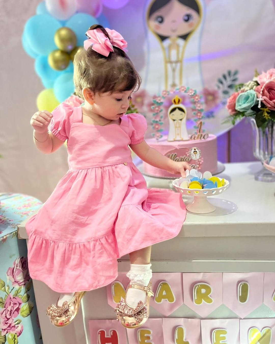 Post 8 by Fabia Regina on Instagram (carousel)