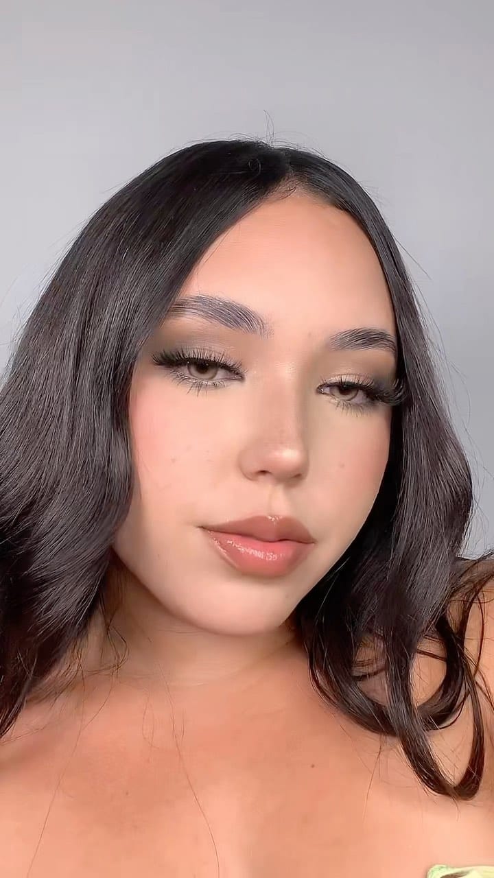 Post 10 by Ibri Díaz | Beauty Content Creator | Maquilladora on Instagram (video)