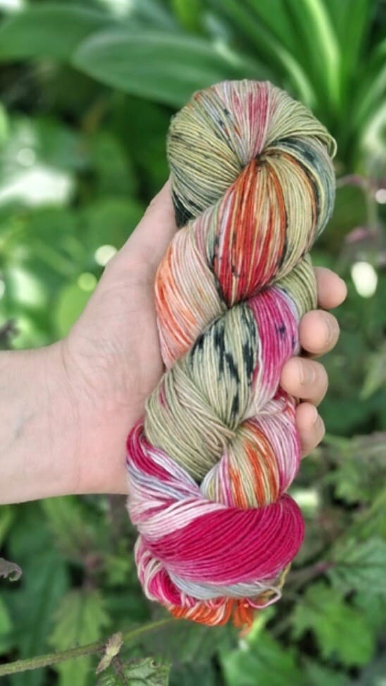 Post 7 by all you knit is love on Instagram (video)