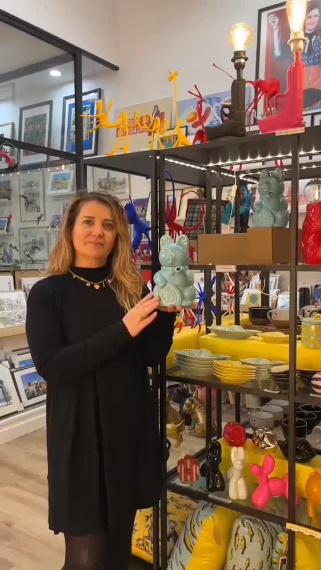 Post 2 by ZOOH on Instagram (video)