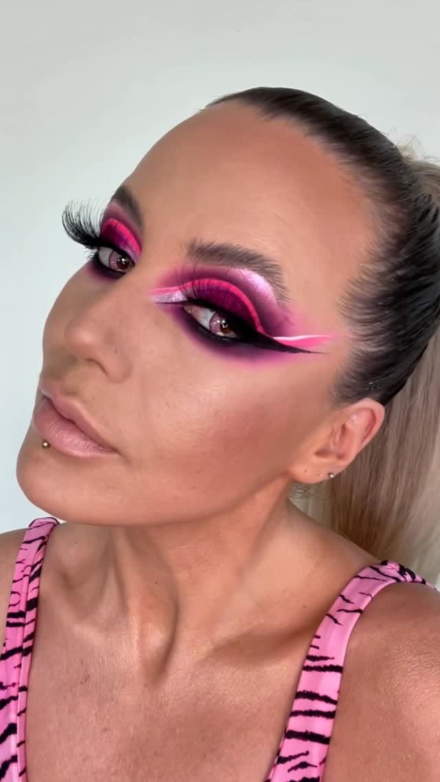 Post 2 by Róisin O - on Instagram (video)