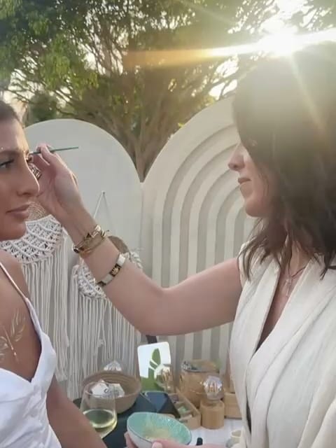 Post 6 by Carmen Carmona/makeup Artist on Instagram (carousel)