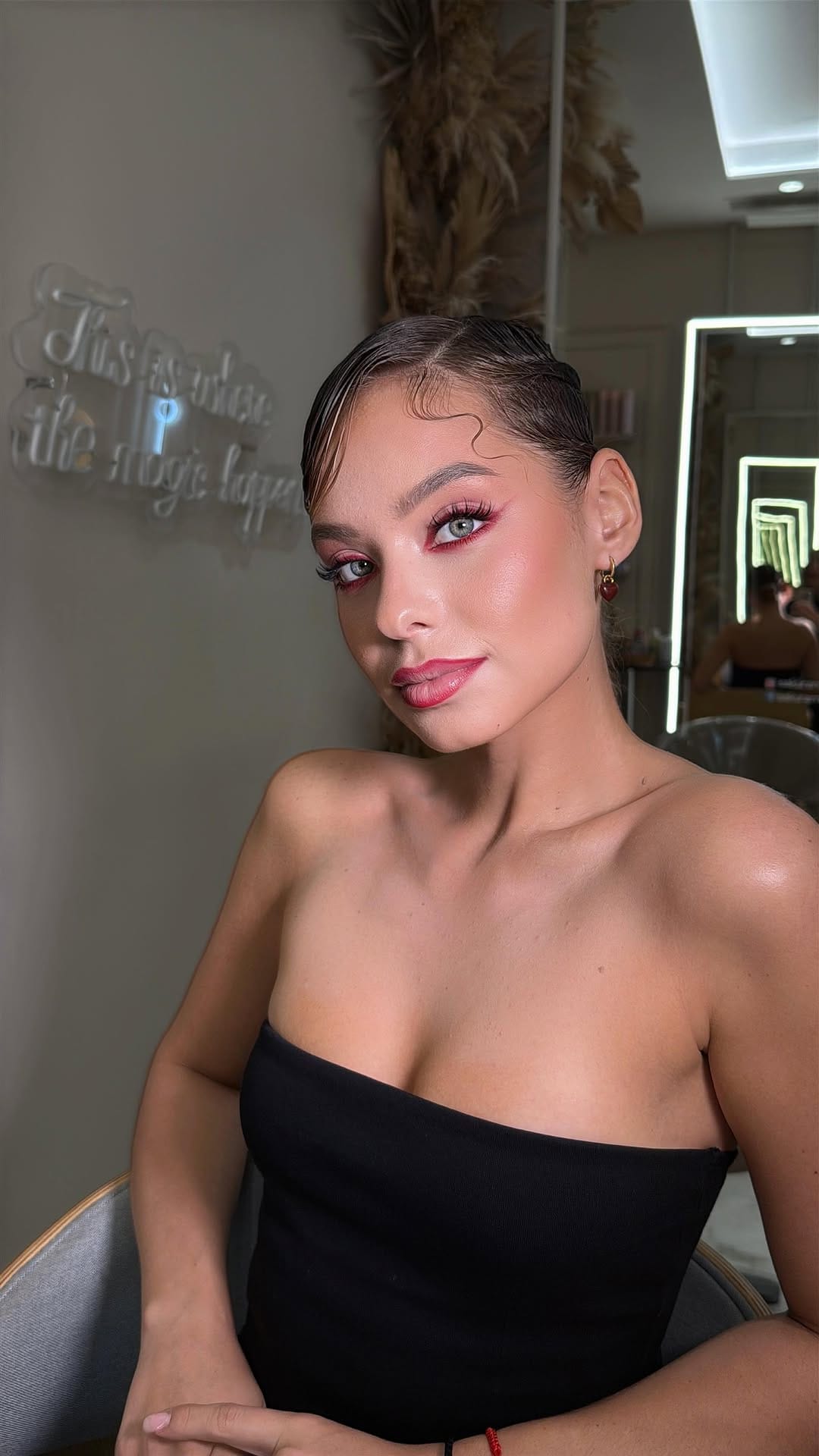 Post 9 by Makeup artist• Визажист • Barcelona • Paris on Instagram (video)