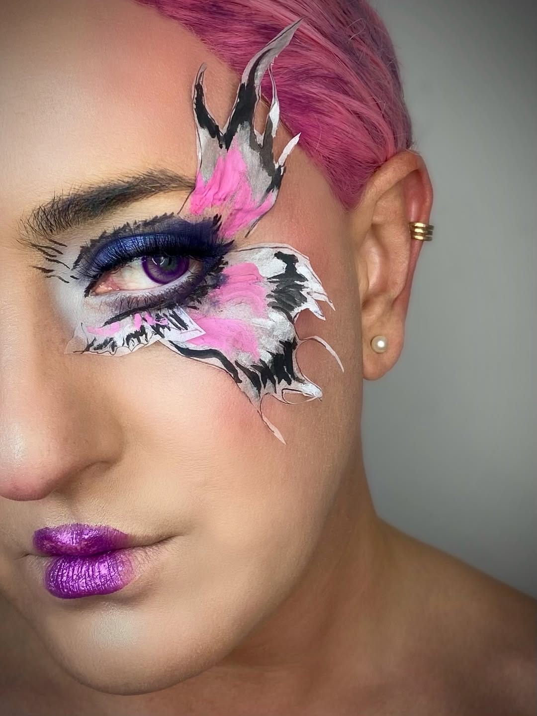 Post 4 by Dani Dopazo / Makeup Artist on Instagram (carousel)