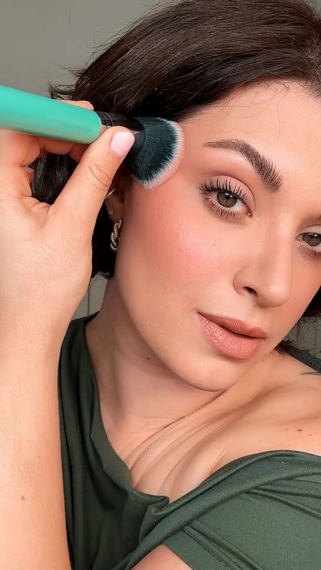 Post 6 by Lara Forteza on Instagram (video)