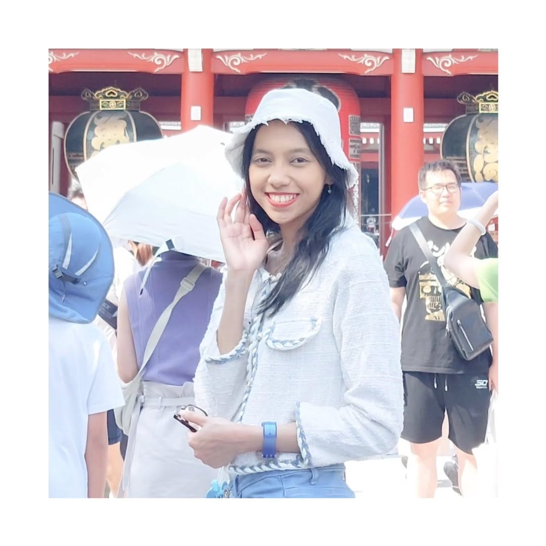 Post 10 by Dinda Saputri on Instagram (carousel)