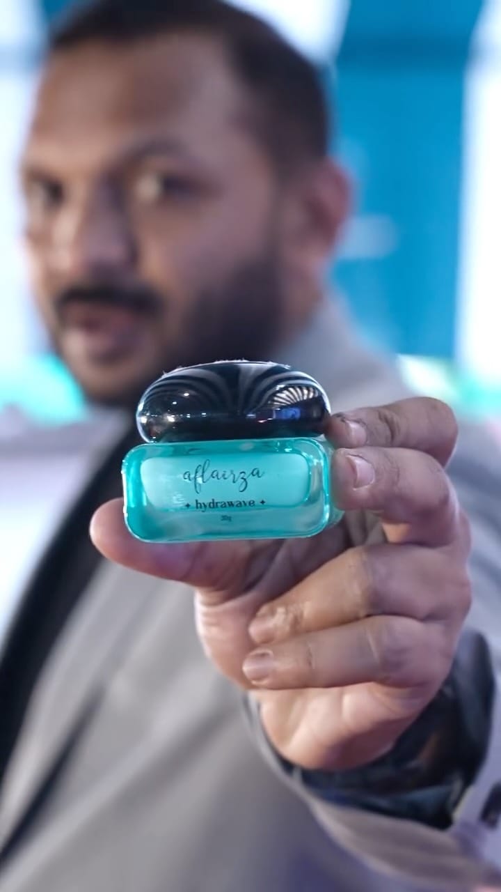 Post 5 by Ketan Destiny Makeup 🇮🇳 on Instagram (video)