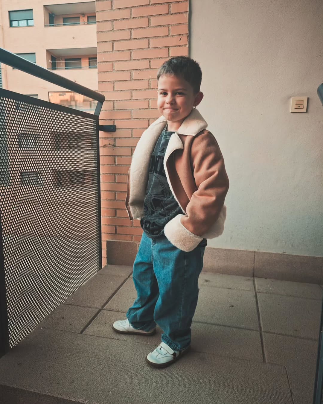 Post 5 by Ana Guillen | UGC | COLLABS on Instagram (carousel)