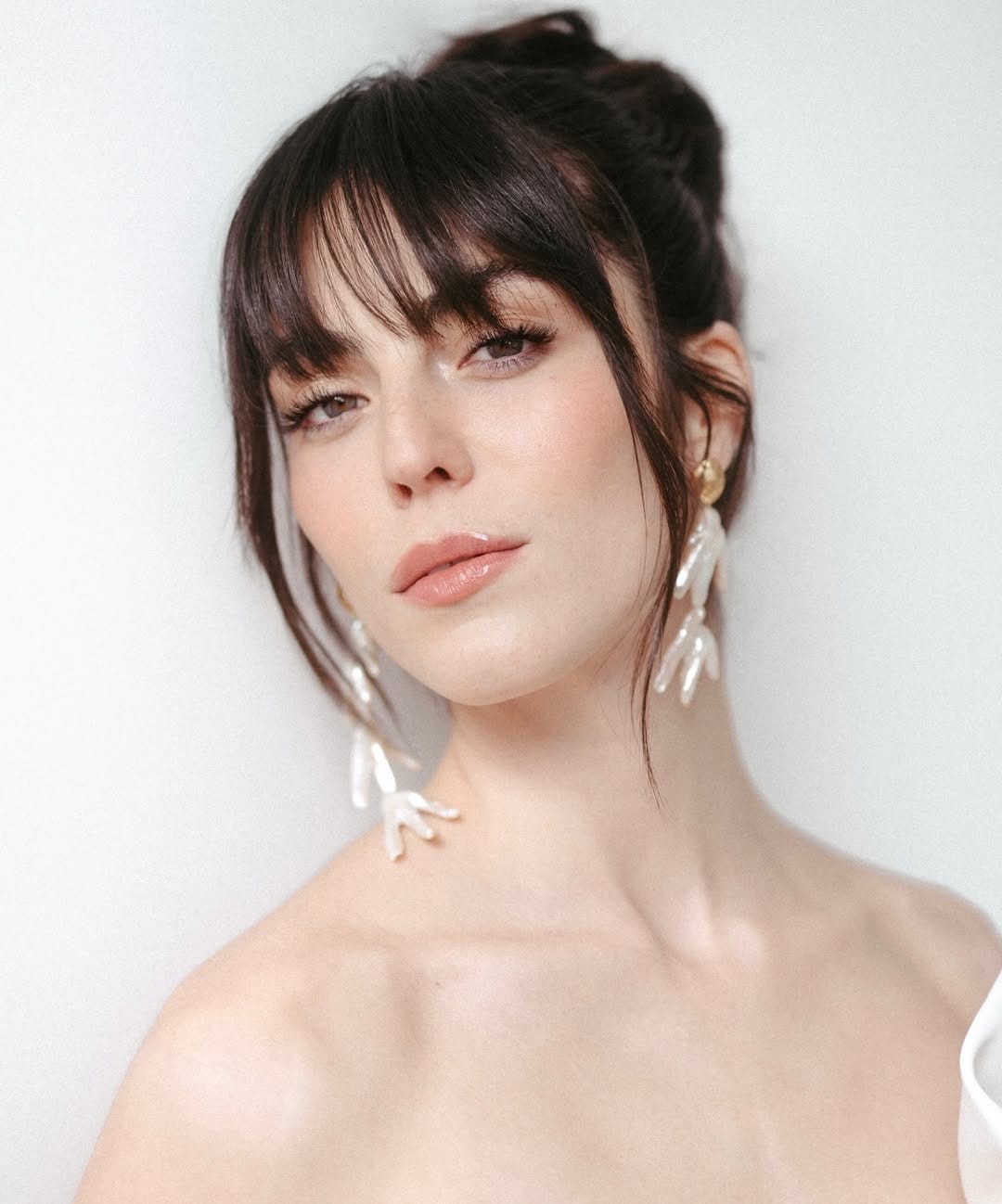 Post 10 by Raquel Castillo - Wedding makeup artist on Instagram (carousel)