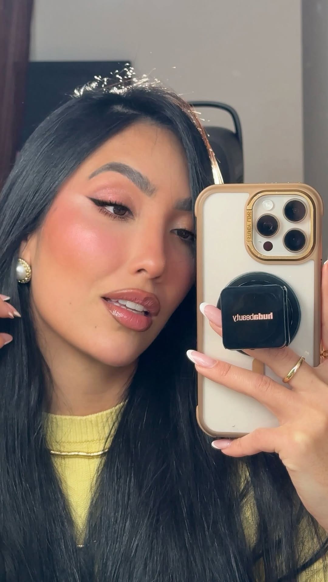 Post 4 by Dulce Jimenez on Instagram (video)