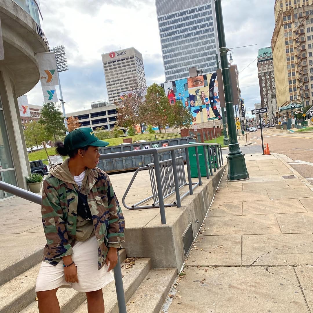 Post 9 by 🕷️ BIG 44 🧳 on Instagram (carousel)