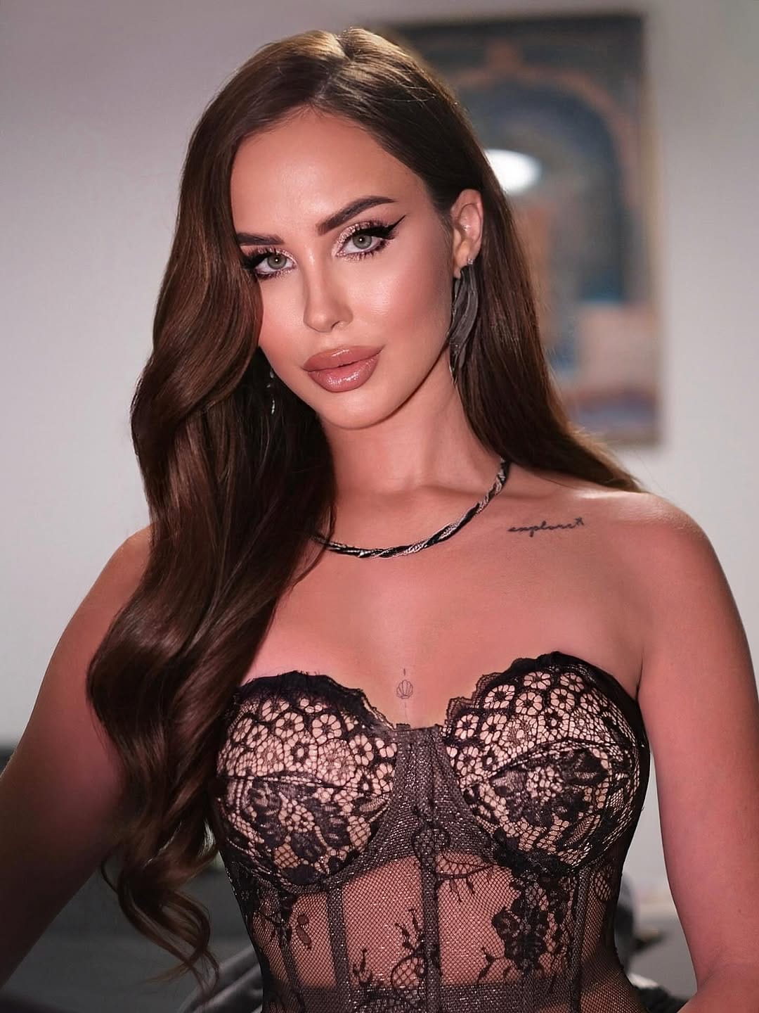 Post 2 by 𝕯𝖆𝖗𝖎𝖆 🖤 on Instagram (carousel)