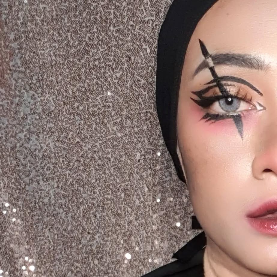 Post 8 by Neysa Andan Dewi on Instagram (image)