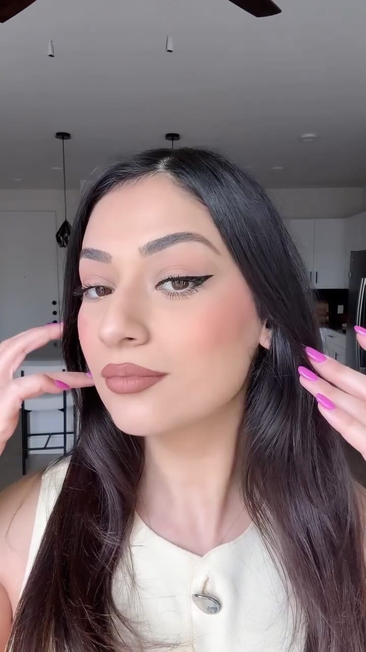 Post 6 by Mary | Austin Texas Makeup Artist 🇦🇲 on Instagram (video)