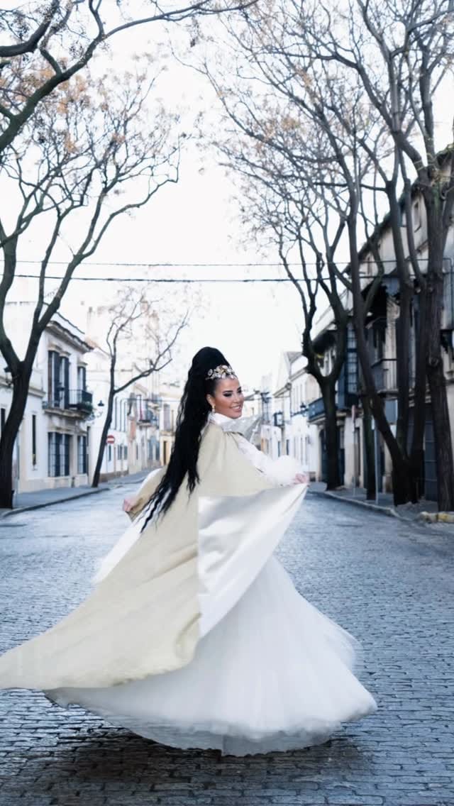 Post 7 by 𝐑𝐮𝐭𝐡 𝐀𝐦𝐚𝐲𝐚 | Vinos de Jerez on Instagram (video)