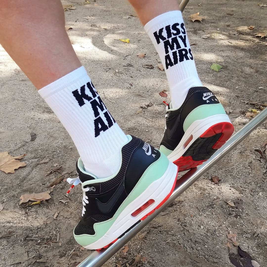 Post 8 by ❤️ Loversneakers.com on Instagram (image)