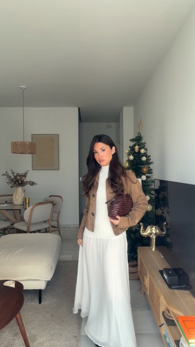 Post 9 by MARÍA SEGARRA on Instagram (video)