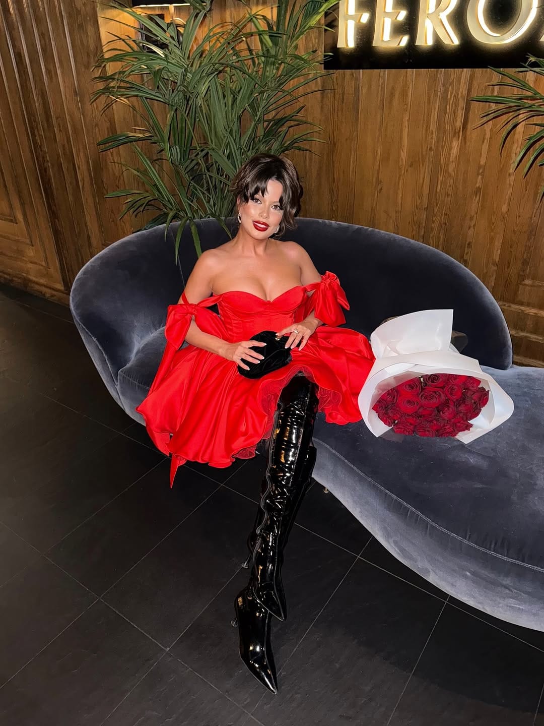 Post 4 by Makeup artist & influencer💄✨ BARCELONA - Санкт-Петербург🖤 on Instagram (carousel)