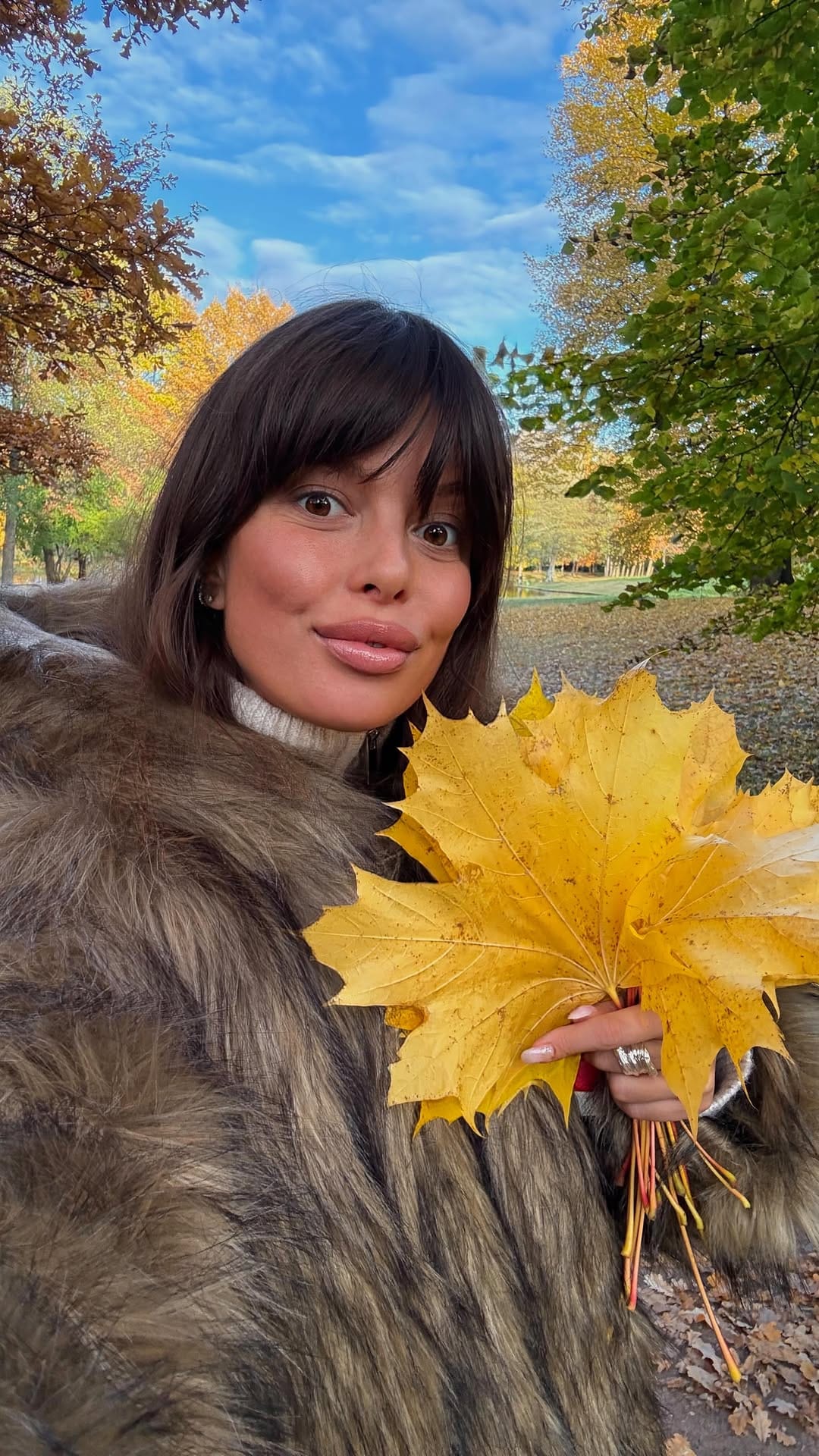 Post 8 by Makeup artist & influencer💄✨ BARCELONA - Санкт-Петербург🖤 on Instagram (video)