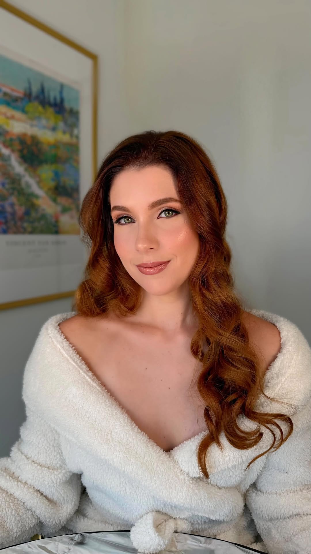 Post 9 by Mayara Reis | Pro Makeup Artist on Instagram (video)