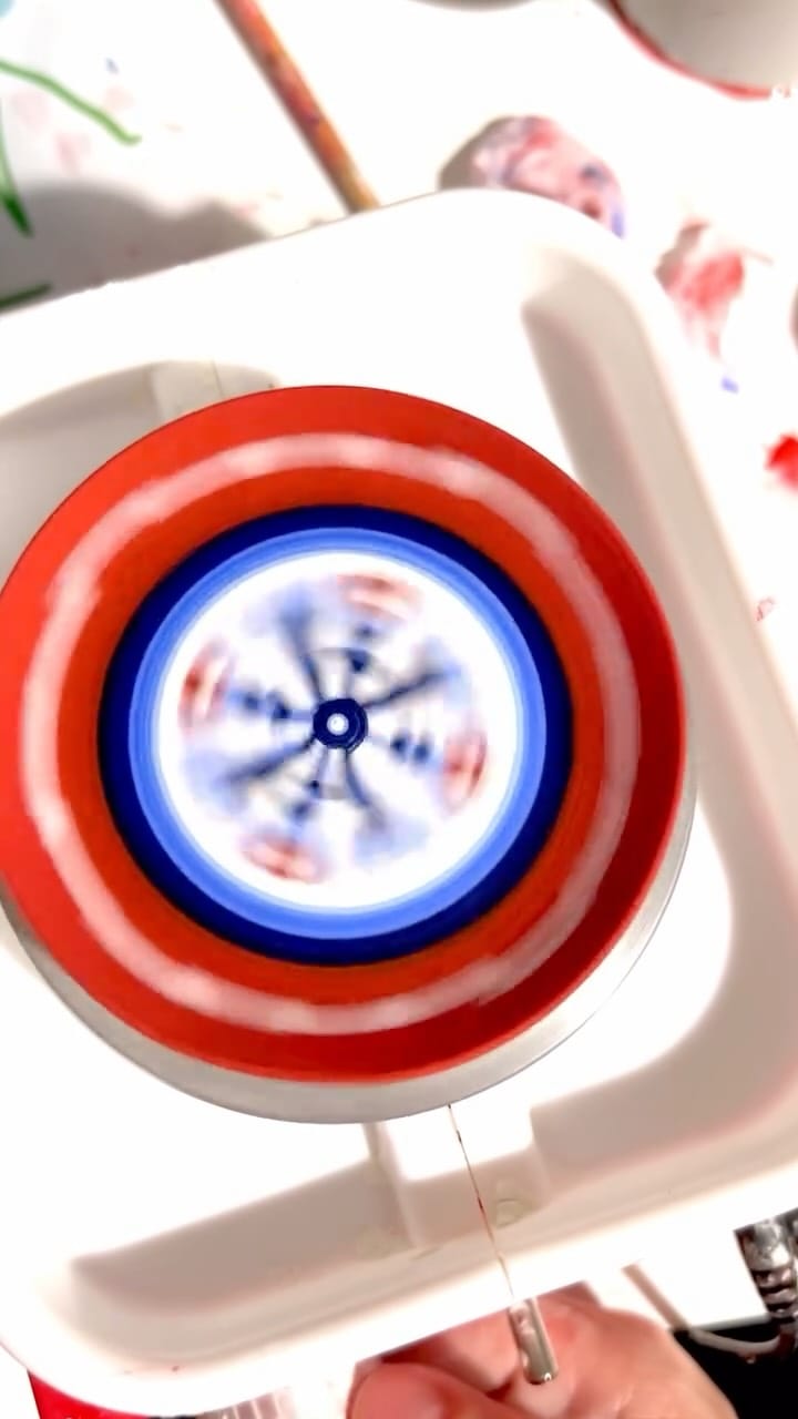 Post 9 by Cris on Instagram (video)