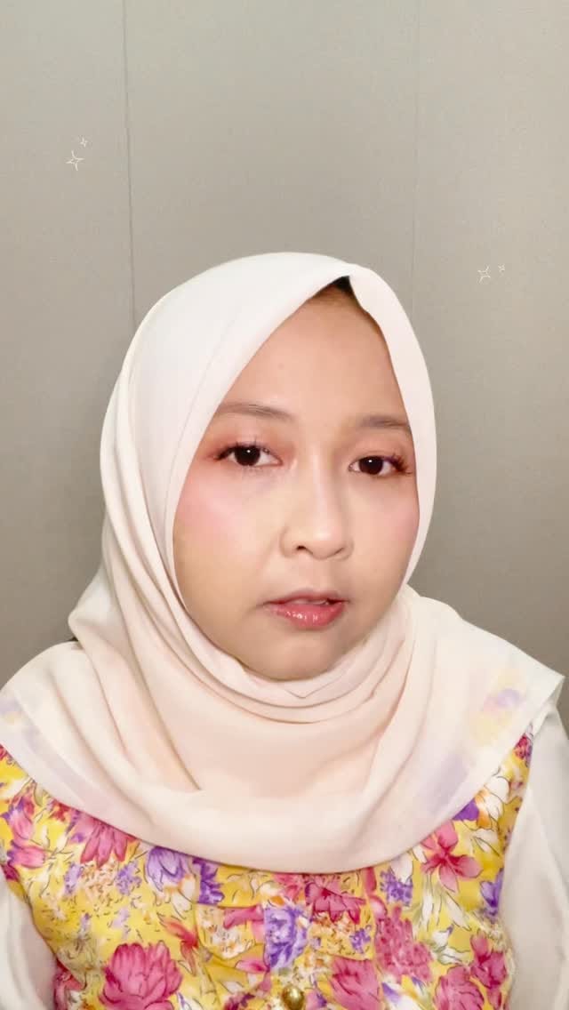 Post 2 by Ayu | Review Skincare Makeup on Instagram (video)