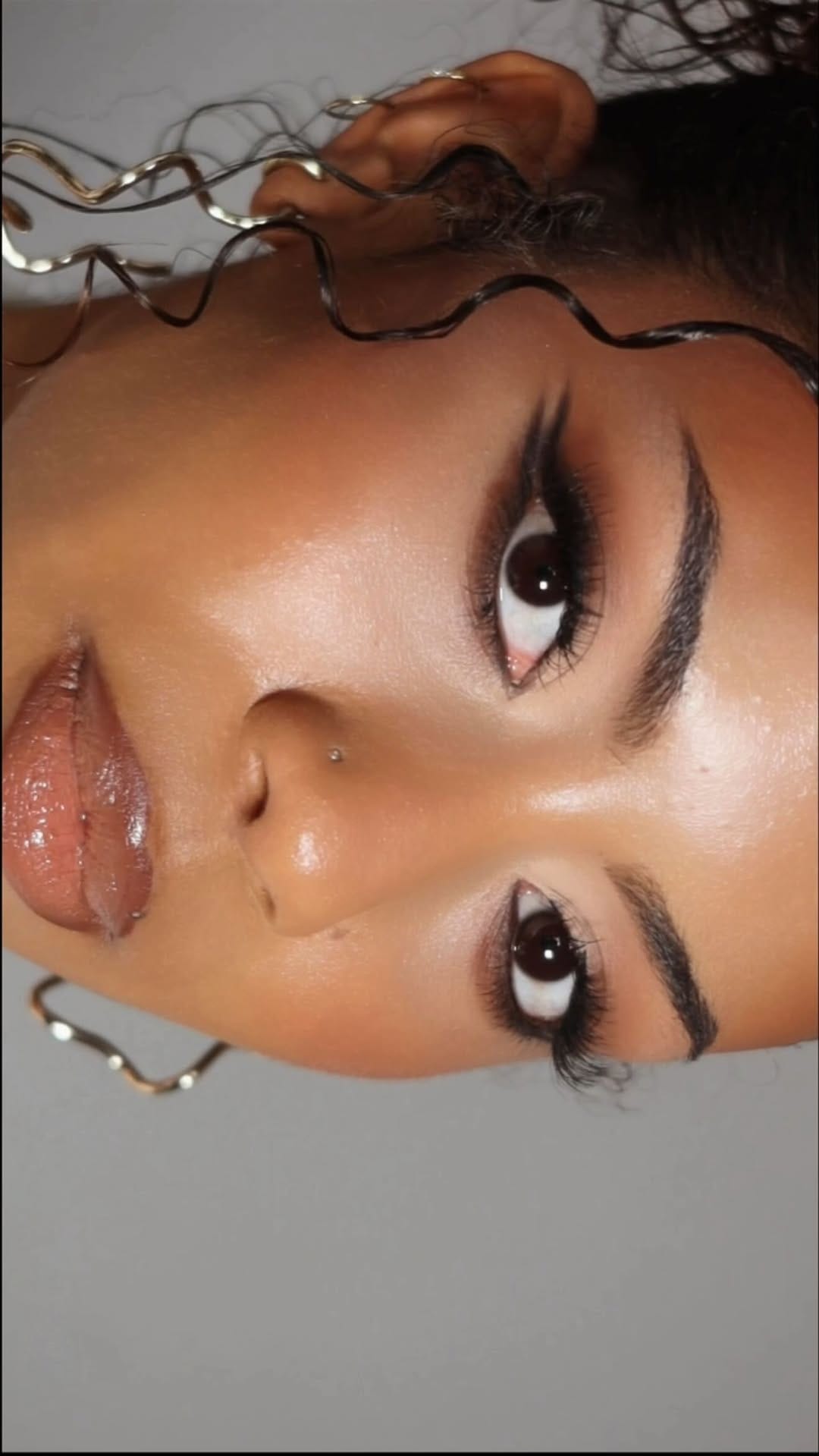 Post 2 by MAKEUP ARTIST & HAIRSTYLIST BARCELONA on Instagram (video)