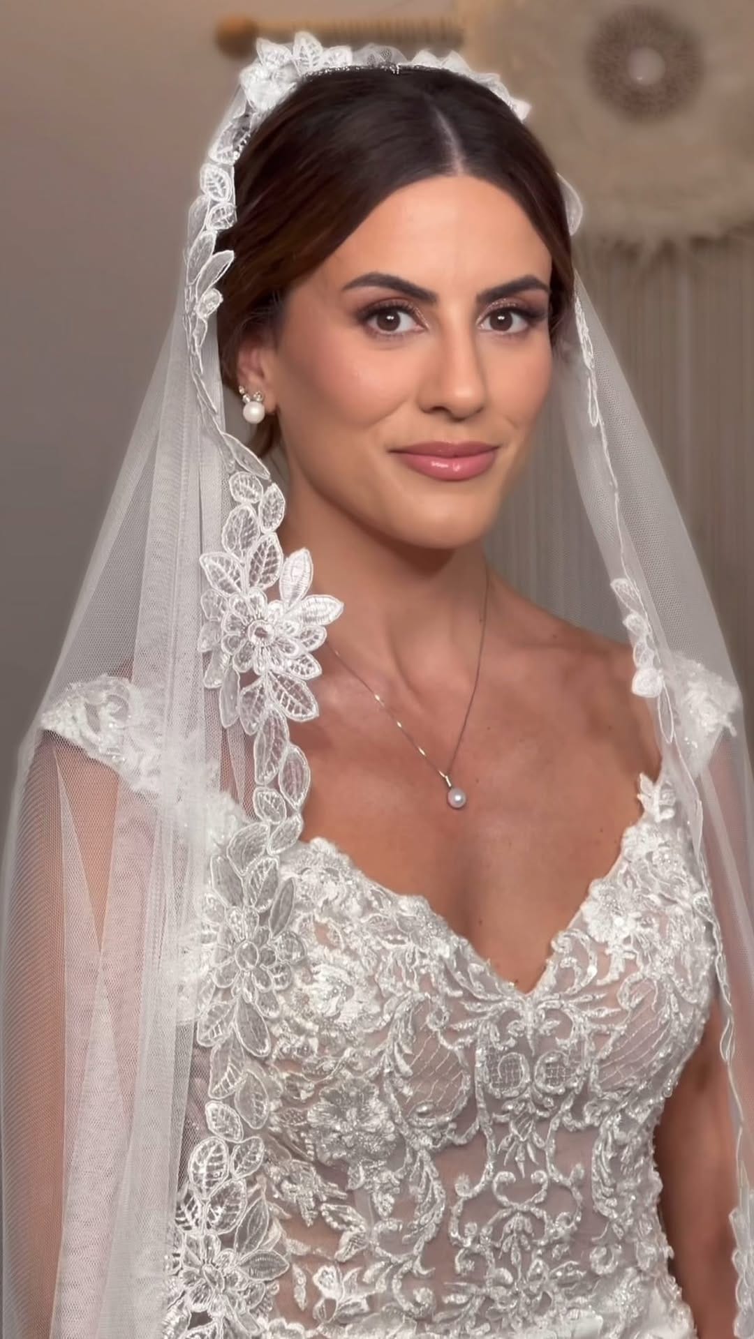 Post 9 by BRUNO PUPO  🇪🇸 Makeup Artist Barcelona MUA on Instagram (video)