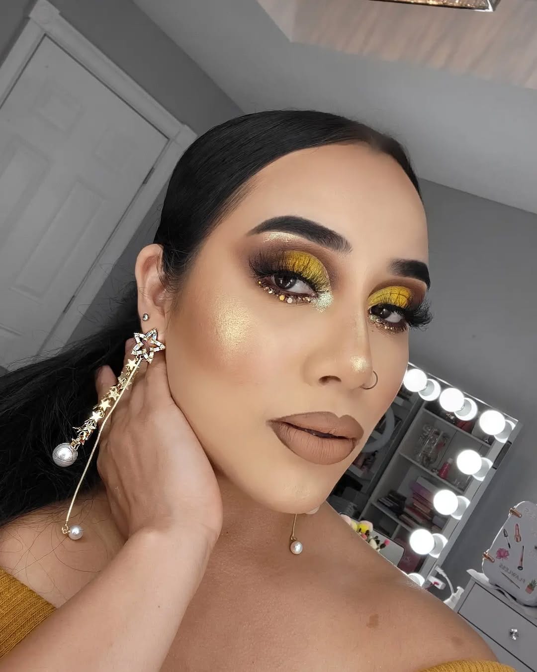 Post 1 by 𝑀𝒶𝓀𝑒𝓊𝓅 𝒷𝓎 𝑅𝑒𝓎𝓃𝒶 on Instagram (image)