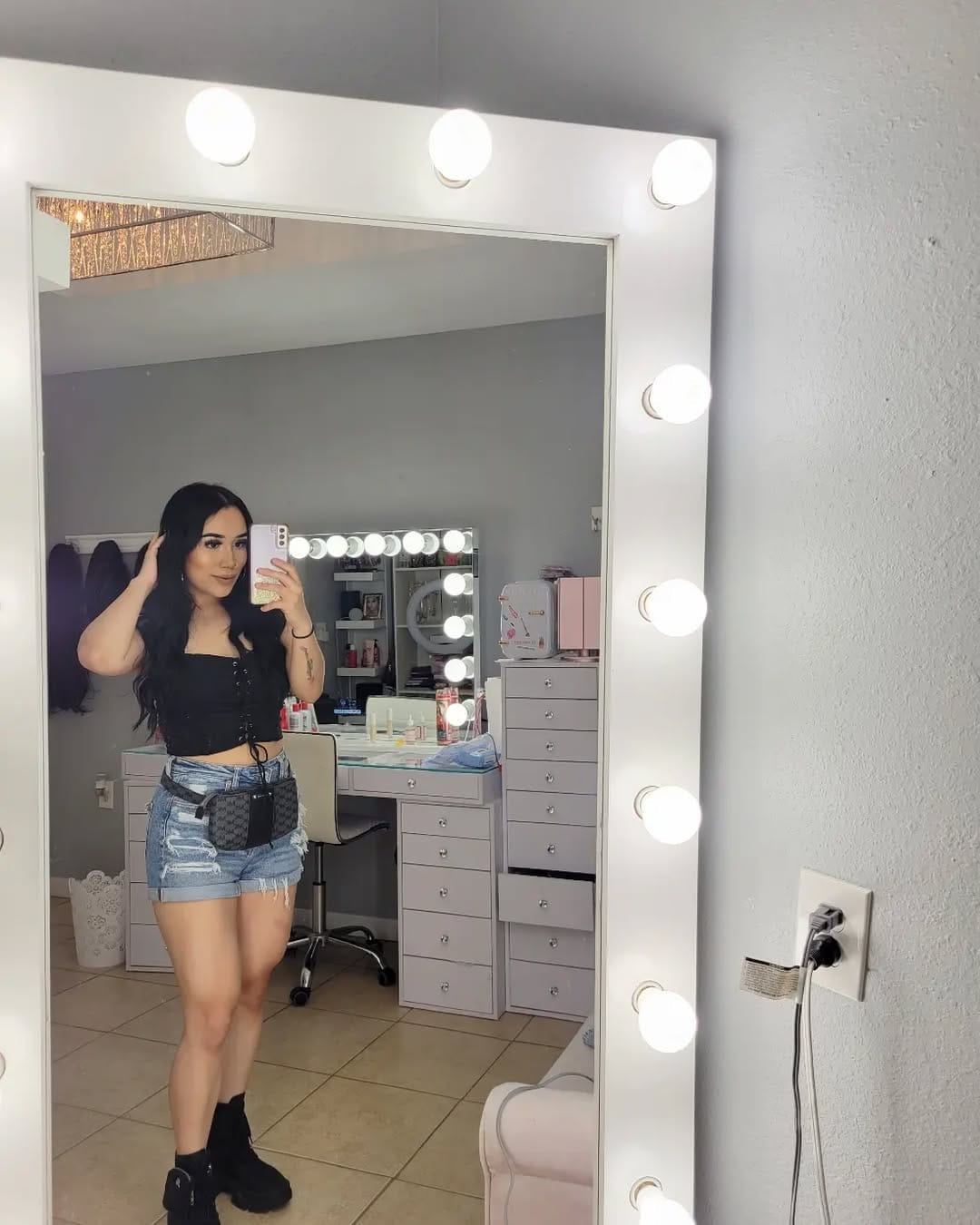 Post 5 by 𝑀𝒶𝓀𝑒𝓊𝓅 𝒷𝓎 𝑅𝑒𝓎𝓃𝒶 on Instagram (image)