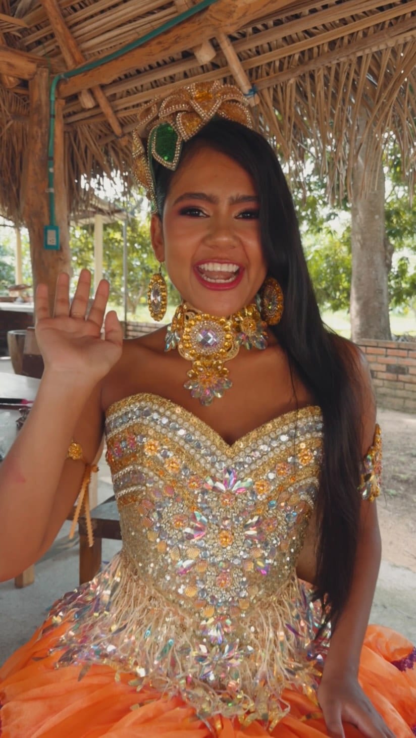 Post 1 by 𝐋𝐀𝐔𝐑𝐀 𝐈𝐁𝐀Ñ𝐄𝐙 |  𝐌𝐀𝐊𝐄𝐔𝐏 𝐎𝐂𝐀Ñ𝐀 on Instagram (video)